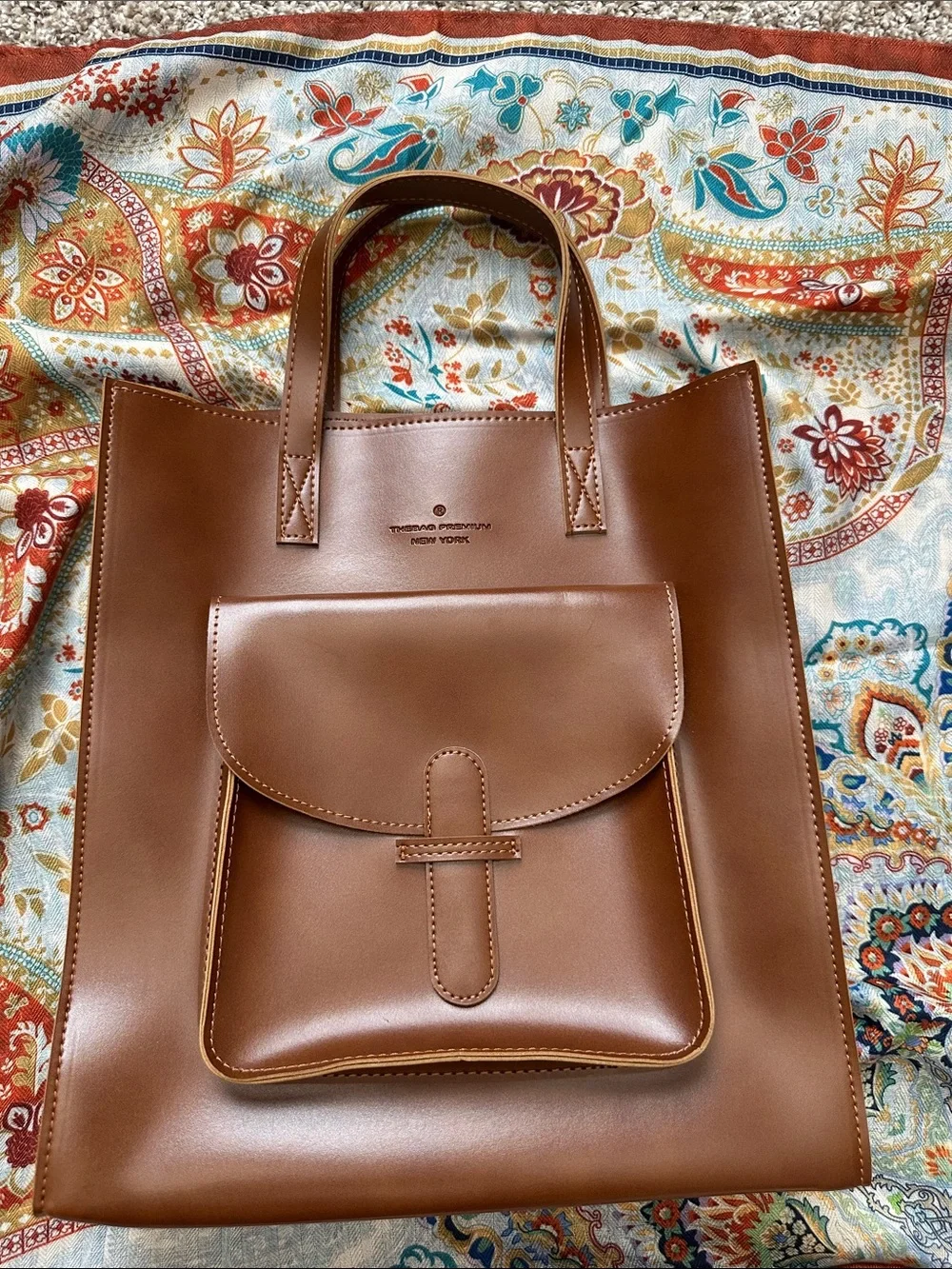 Trench & Hide New York Brown Leather Tote with Front Pocket. Made in korea.